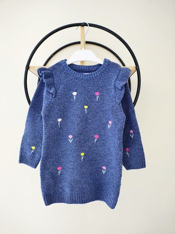 24 mois 2 ans robe pull brodé ( étiquette coupée)