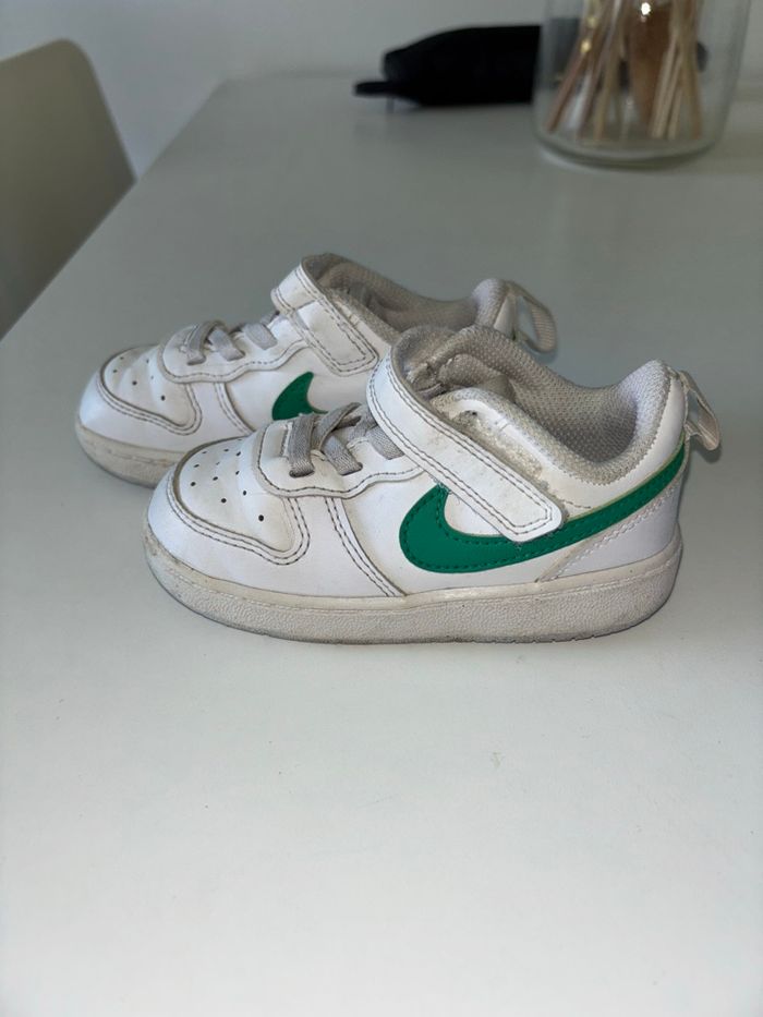 Basket à lacet Nike borough low recraft t.23,5