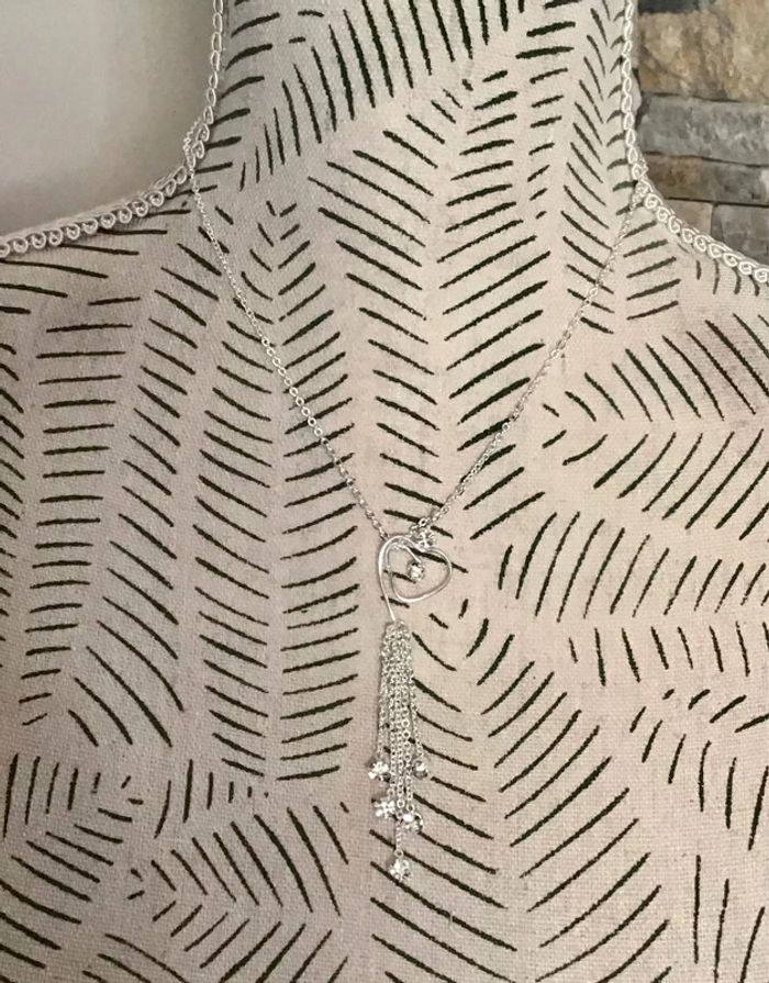 Très joli collier pendentif cœur avec chaînette et strass argenté - photo numéro 2