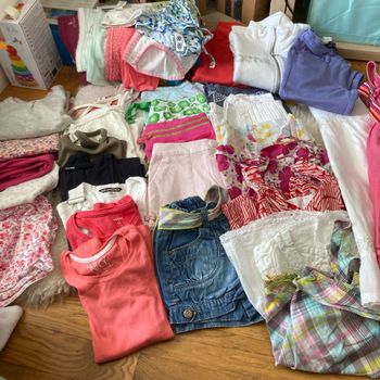 Lot de vêtements 4/6 ans