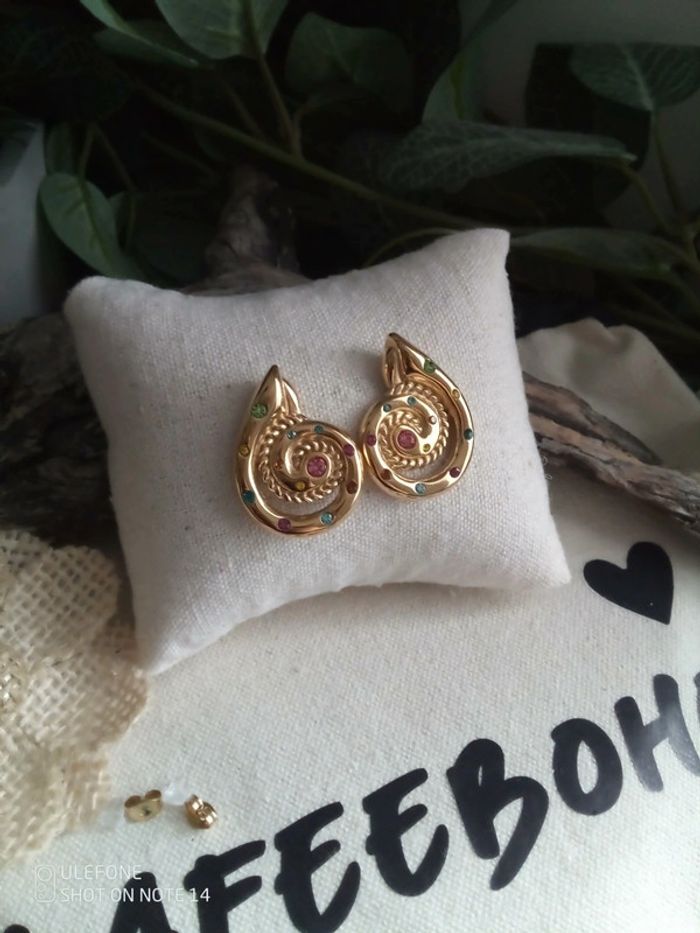 Boucles d'oreilles coquillages zirconés