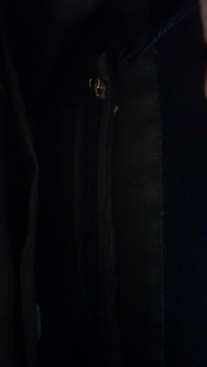 Sac tout neuf jamais utilisé un peu rouiller sur le bouton - photo numéro 2