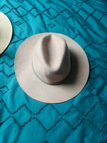 Joli chapeau Kiabi 57