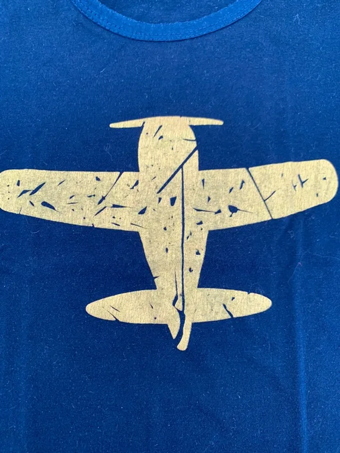 T-shirt avion taille 8 ans - photo numéro 2
