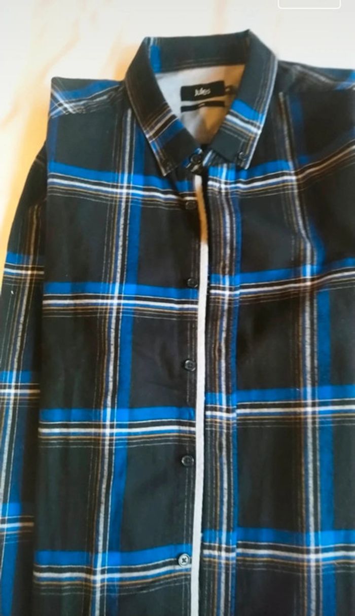 Chemise manches longues, taille XL neuve