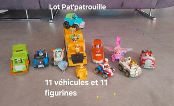Lot 10 véhicules avec figurines Pat’patrouille, Parfait état