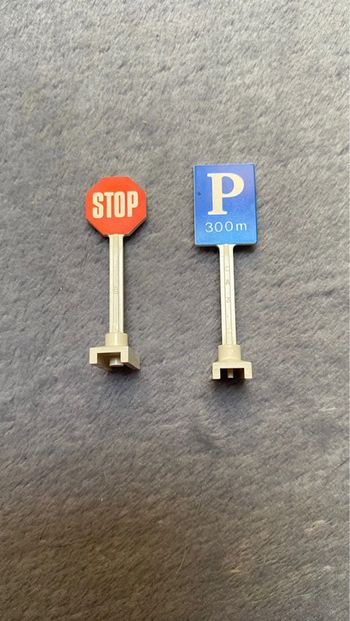 Lot de 2 panneaux de signalisation parking et stop, road sign square tall