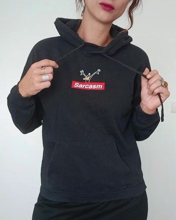 Sweat a capuche noir daffy duck taille 34