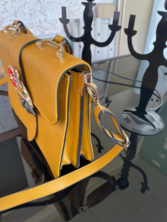 Joli sac à main, couleur moutarde - photo numéro 5