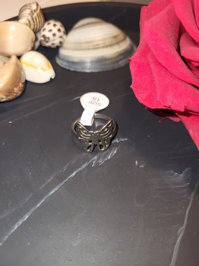 Bague papillon acier inoxydable neuve Taille 56 - photo numéro 5