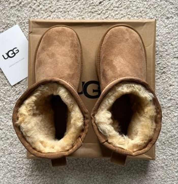 Bottines UGG Classic Mini Platform - Taille 37 - Neuves - photo numéro 2