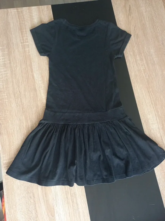 Robe noir 10 ans - photo numéro 3