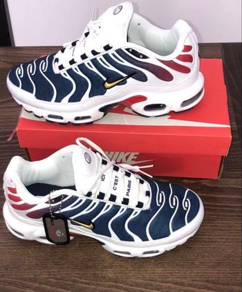 Tn psg taille 43 jamais porté