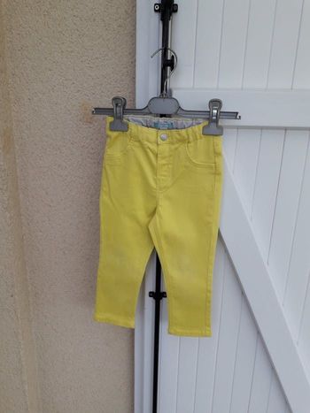 Pantalon jaune bébé filles en 23 mois/86