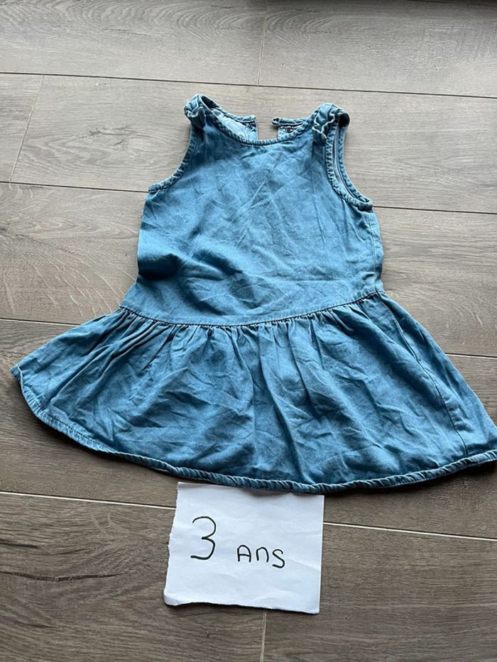 Robe 3 ans - photo numéro 2