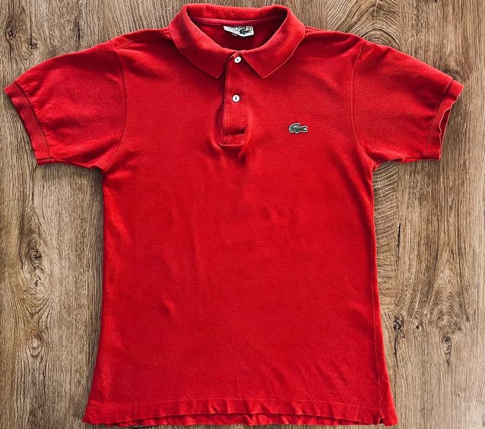 Polo/chemise/t.shirt rouge Lacoste (logo brodé) pour homme, taille 3 (S taille française) - photo numéro 2