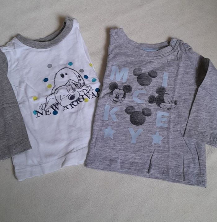 2 t-shirts manches longues 3-6 mois
