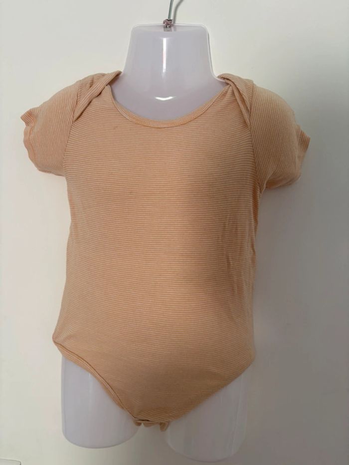 Lot de 5 bodies manches courtes – Taille 36 mois / 98-104 cm - photo numéro 5