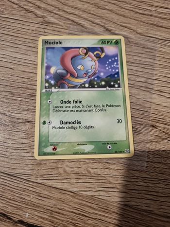 Carte pokémon muciole émeraude 42/106 année 2005