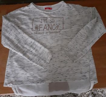 Pull léger t. 16 ans