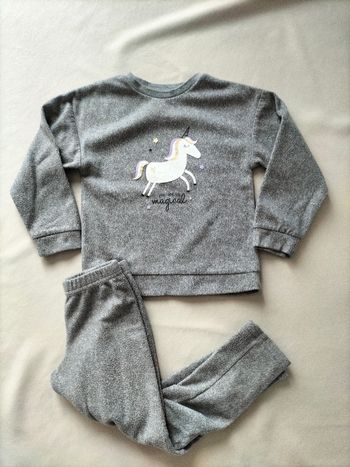 🤍 Pyjama licorne 🦄 polaire - 6 ans - Kiabi - En bon état 🤍