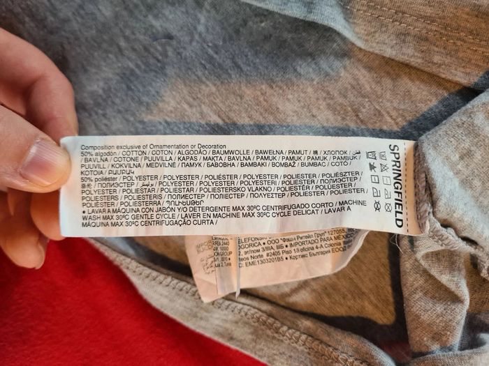 T-shirt disney springfield taille XS - photo numéro 5