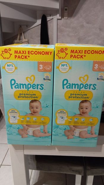 2 maxi pack Pampers premium protection taille 3 neuf jamais ouvert