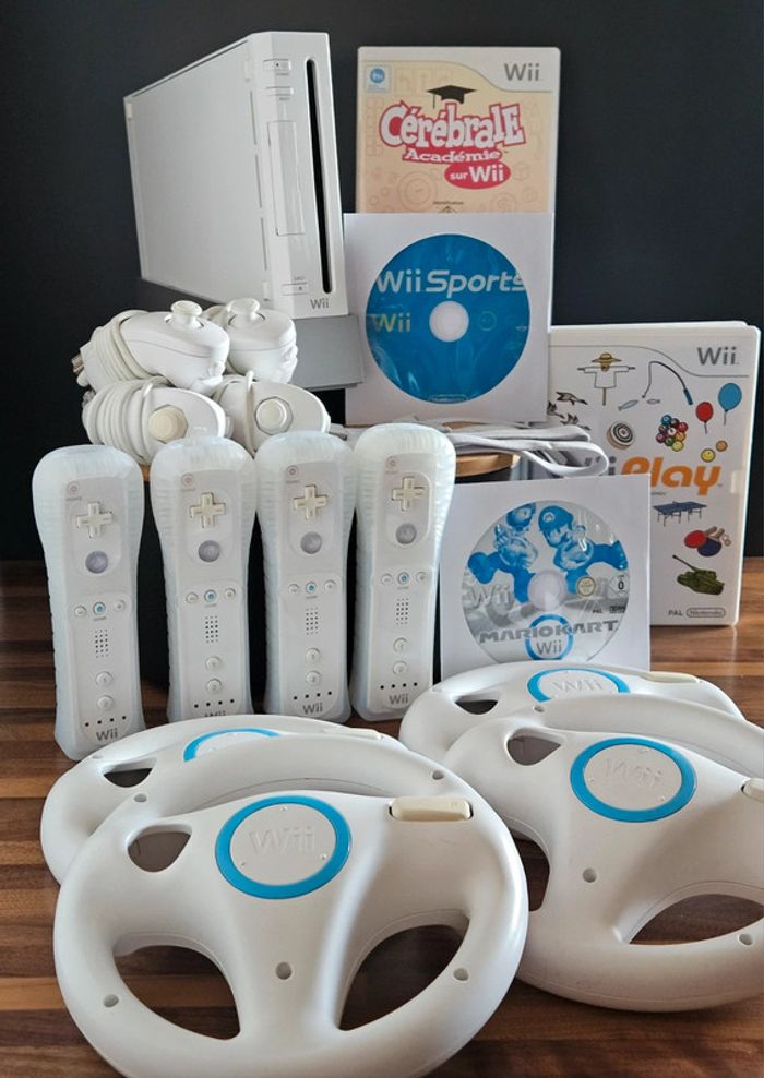 Nintendo Wii # Pack pour 4 Personnes Wii Sports , mario kart et autres #