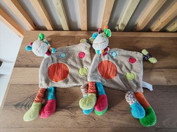 2 girafes Nicotoy à pois