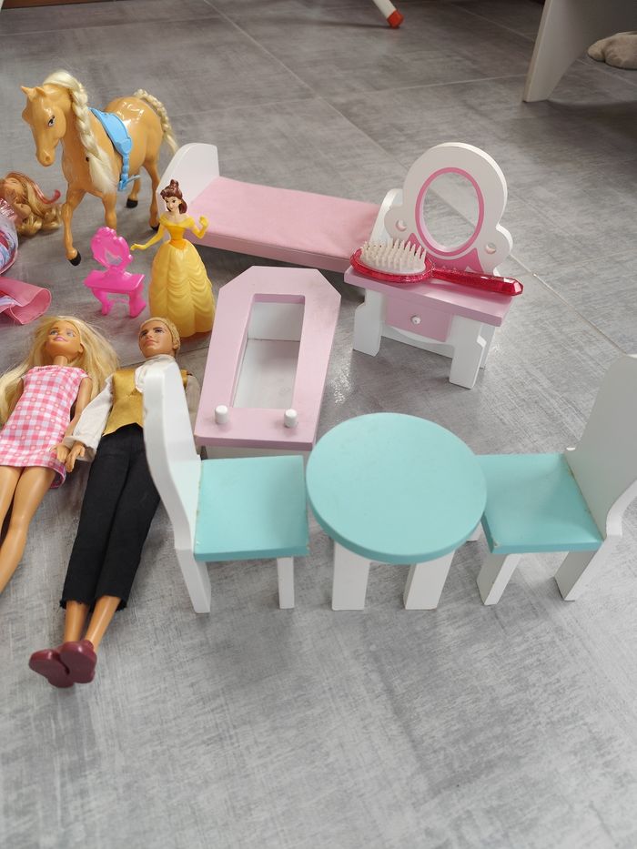 Barbies - photo numéro 4