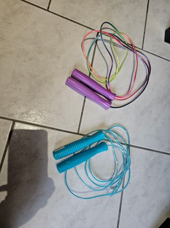 Lot de 2 cordes a sauter 