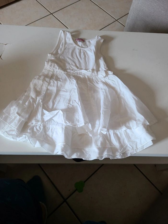 Robe Lisa rose taille 5 ans