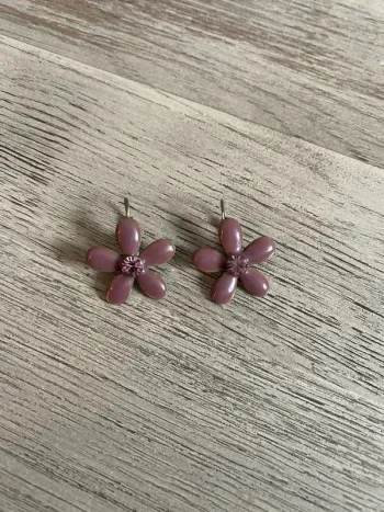 Boucles d’oreilles à fleurs vintage