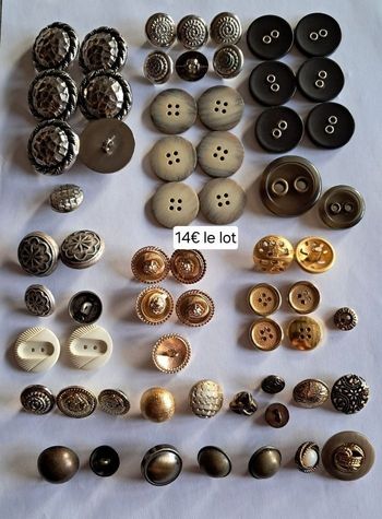 Lot boutons de couture