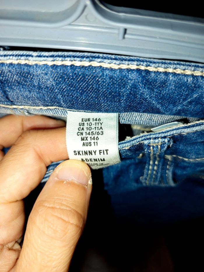 Jeans au bords rose taille 10/11ans - photo numéro 4
