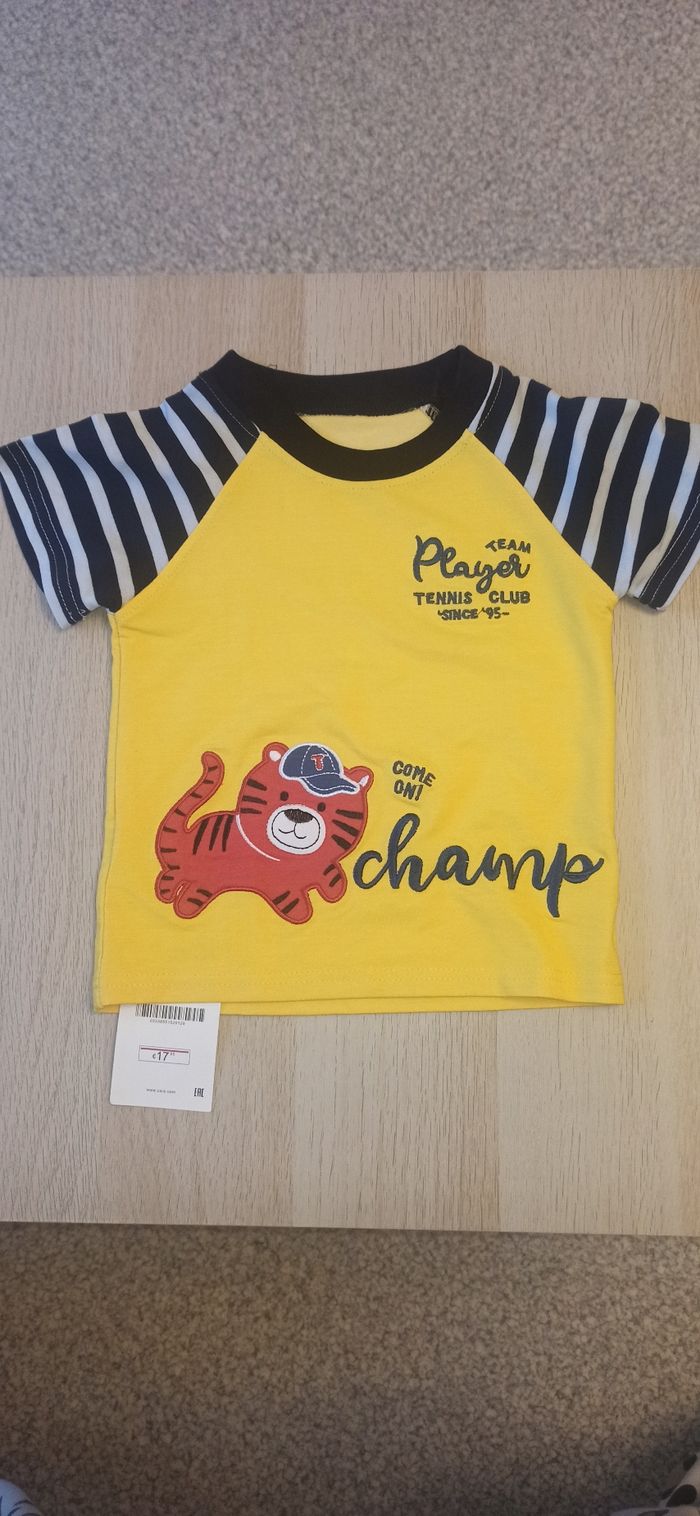 Tee shirt