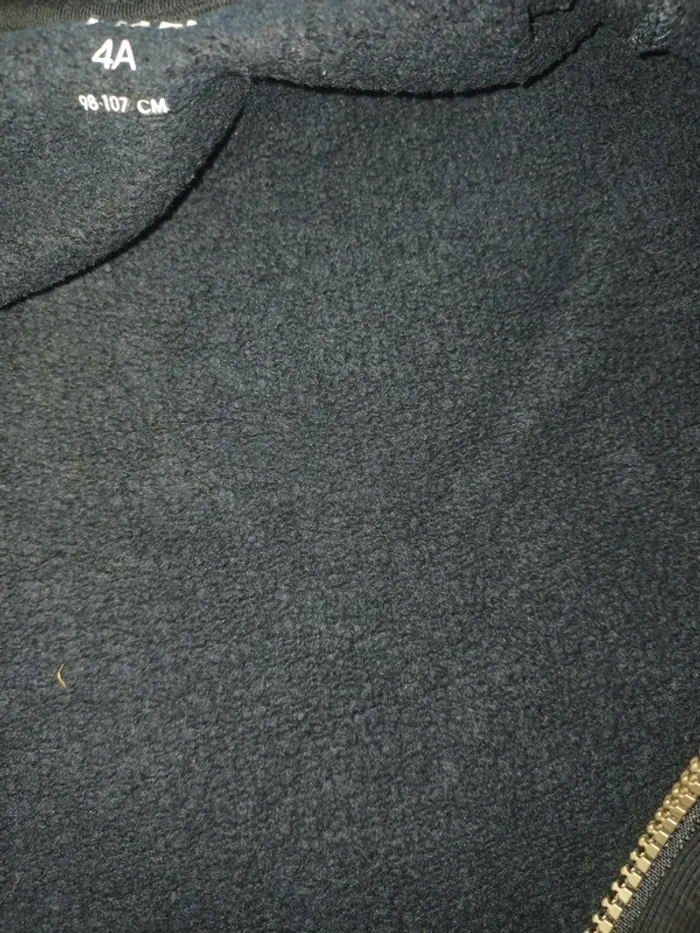 Superbe veste zippée 4 ans garçon - photo numéro 8
