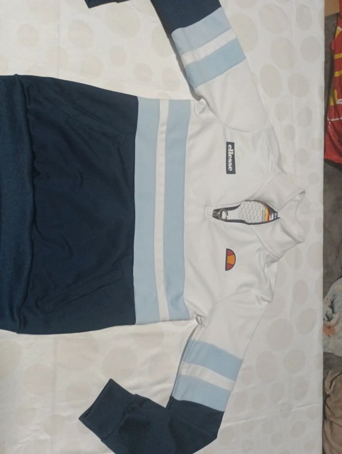 Sweat homme Ellesse taille XS en excellent état