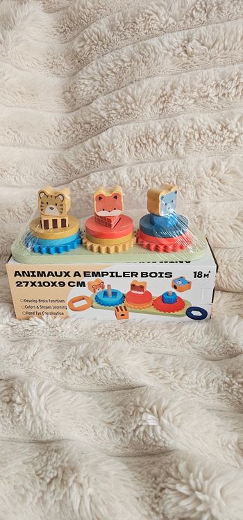 Jouet d'éveil en bois - Animaux a empiler Neuf 