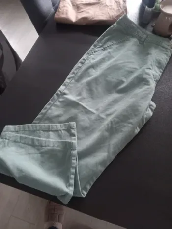 Pantalon pantacourt vert pastel grande taille