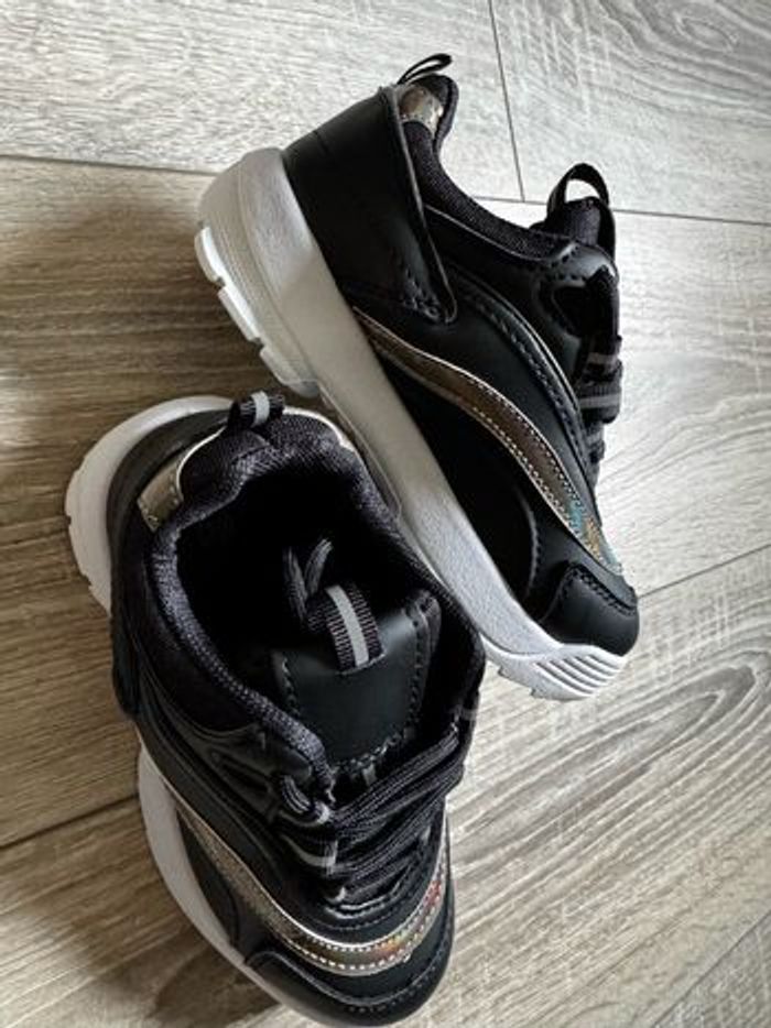 Baskets noires à lacet T.29 - photo numéro 5