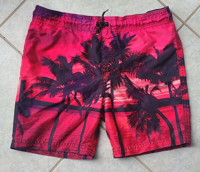 Short de bain 7-8ans