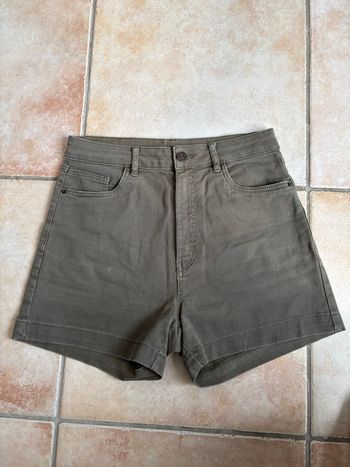 Short en jean kaki