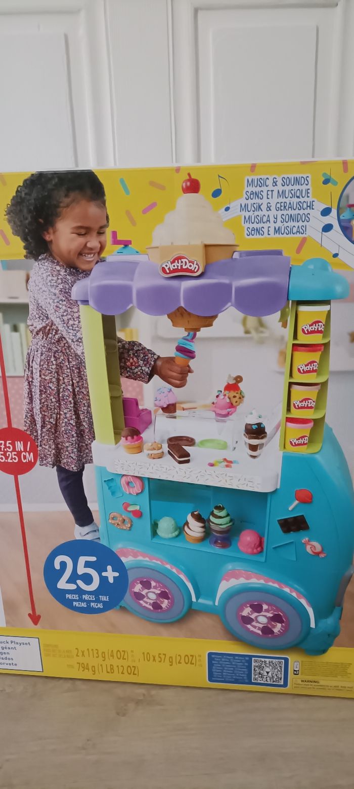 Camion playdoh kitchen neuf