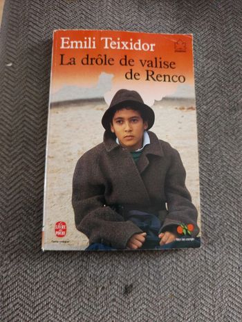 Livre :La drôle de valise de Renco