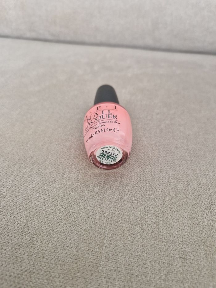 Vernis  Sorry I'm fizzy today OPI - photo numéro 7