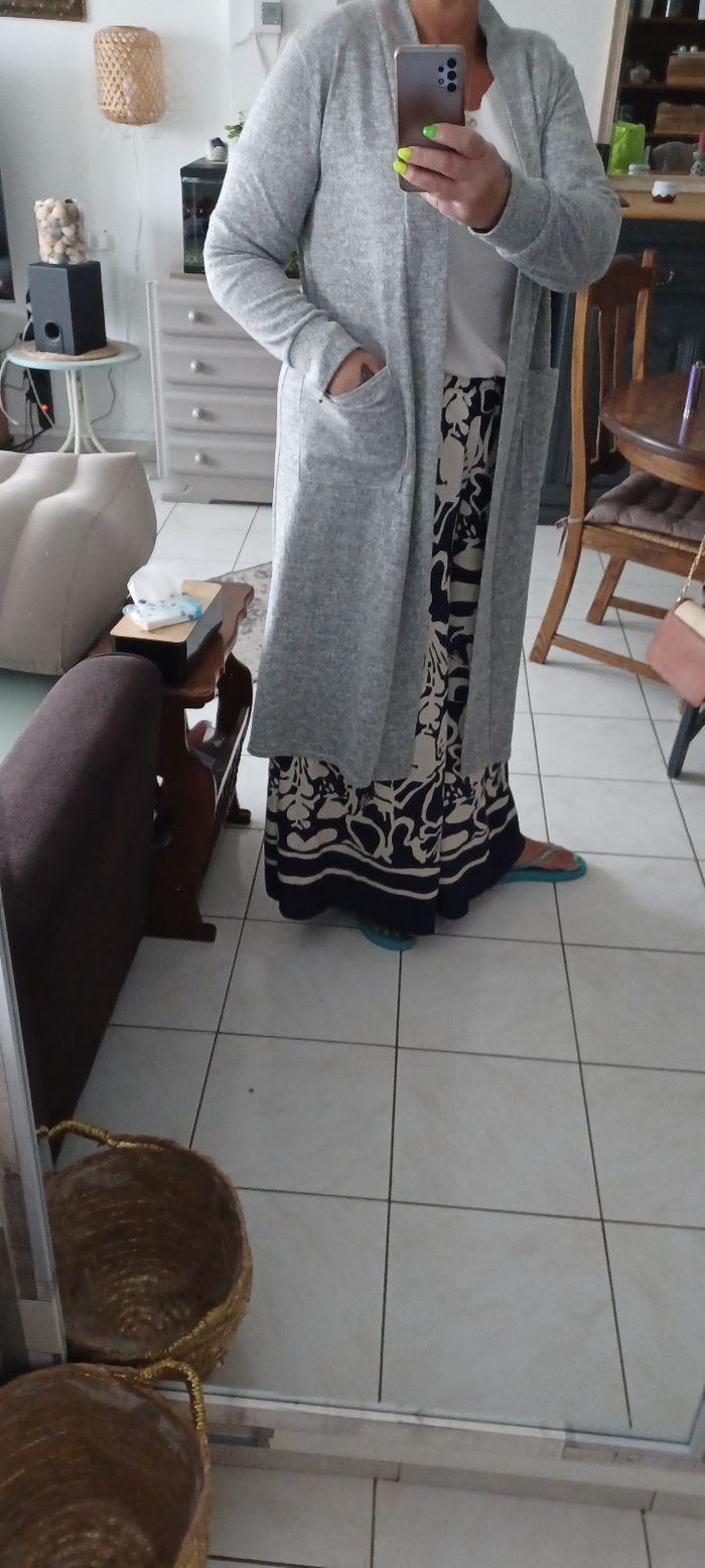 Très beau gilet long femme T U - photo numéro 2