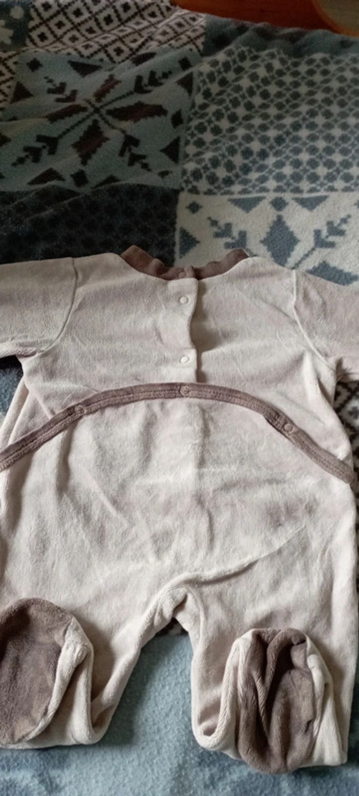 Pyjama 6 mois - photo numéro 3