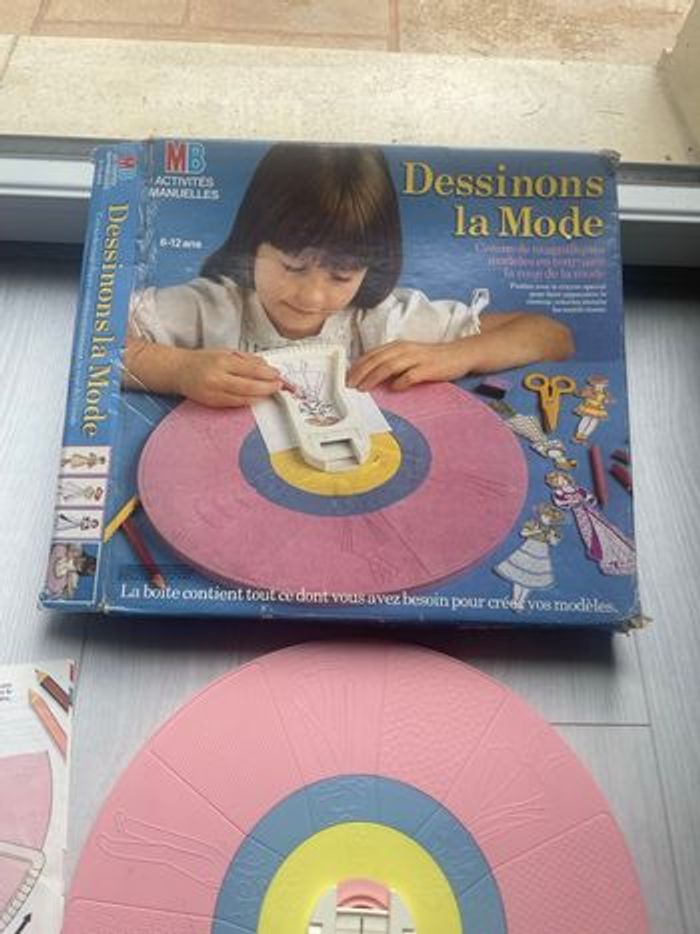 Jeu dessinons la mode - photo numéro 3