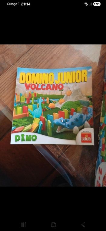 Domino junior volcano